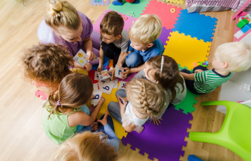 Petite enfance : Des décisions immédiates pour protéger les jeunes enfants et rassurer les parents